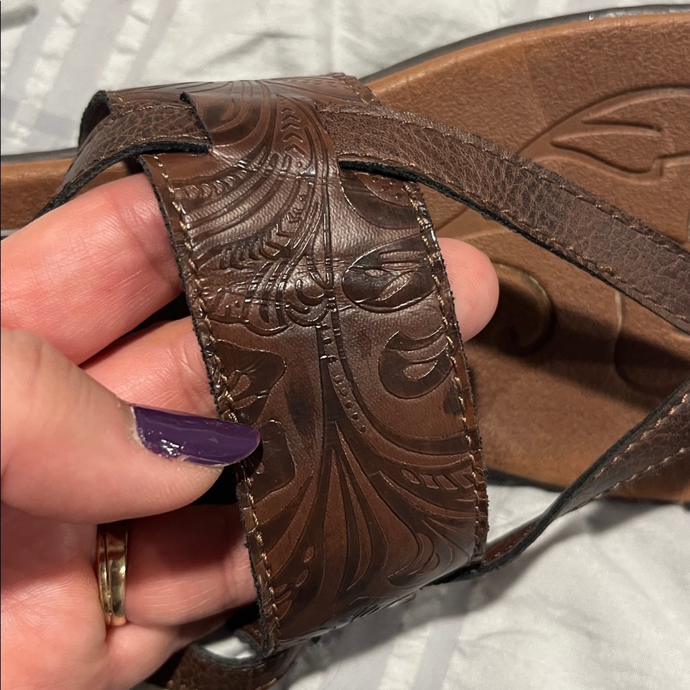 Brown Born Floral Embossed Sandals - Picture 4 of 4